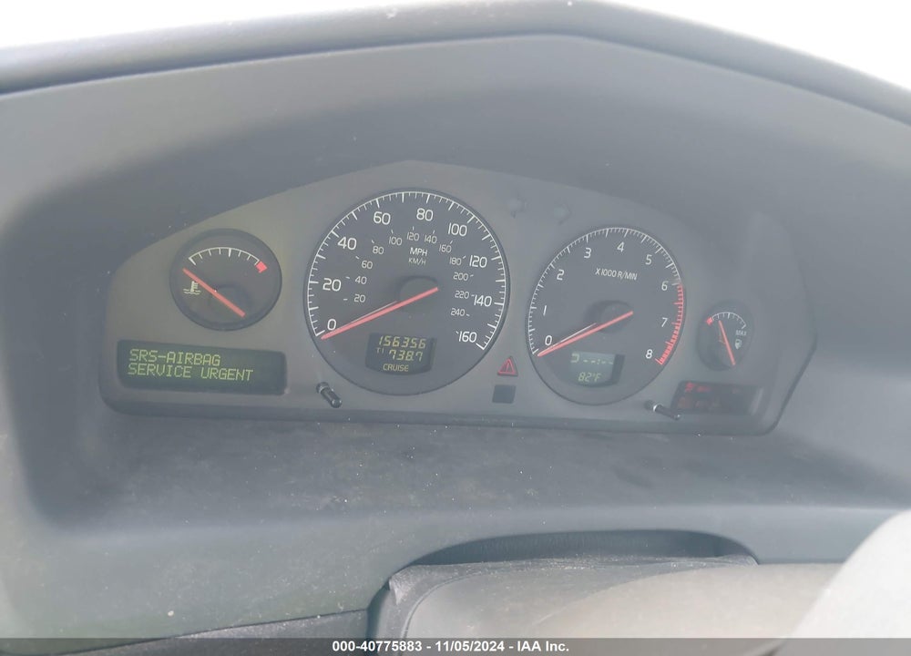 2002 VOLVO V70 XC VIN: YV1SZ58D721066880