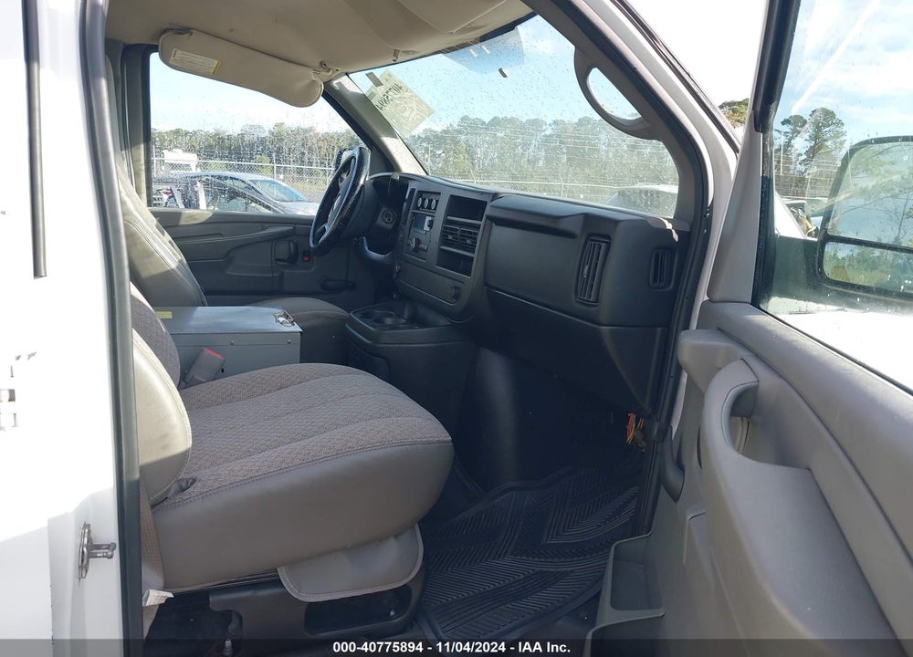 2010 CHEVROLET EXPRESS 2500 WORK VAN VIN: 1GCZGFAA3A1184570