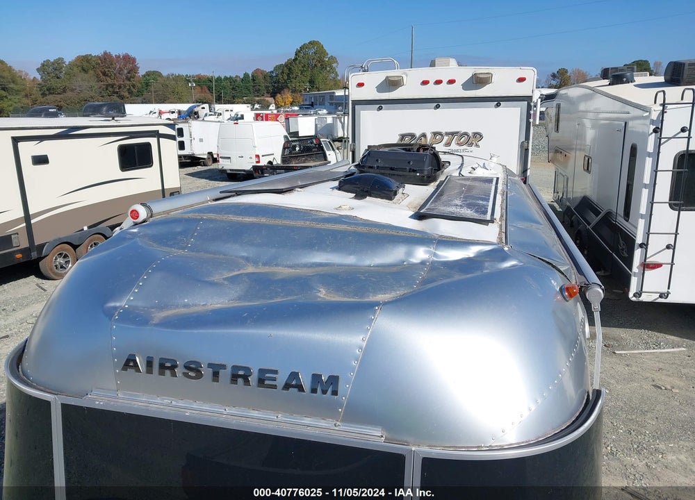 2023 AIRSTREAM CARAVEL VIN: 1STVMAF18PJ567658