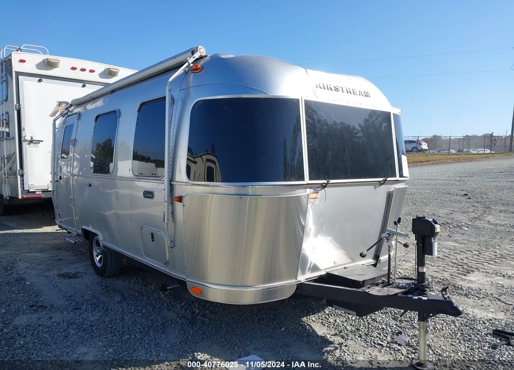 2023 AIRSTREAM CARAVEL VIN: 1STVMAF18PJ567658