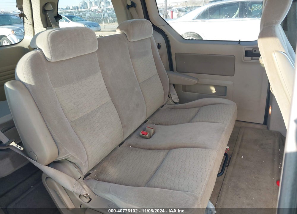 2005 FORD FREESTAR SE VIN: 2FMDA51655BA52885