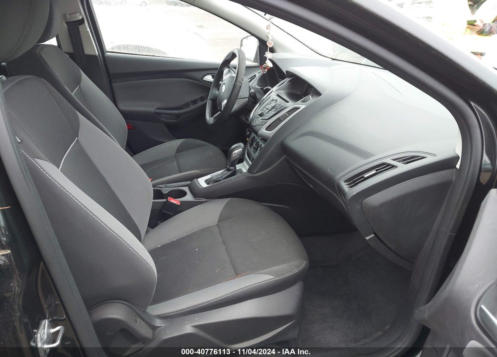 2014 FORD FOCUS SE VIN: 1FADP3K26EL300926