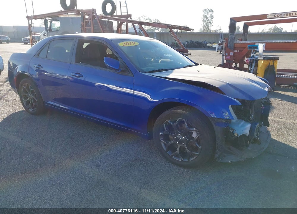 2019 CHRYSLER 300 300S AWD VIN: 2C3CCAGG2KH536836