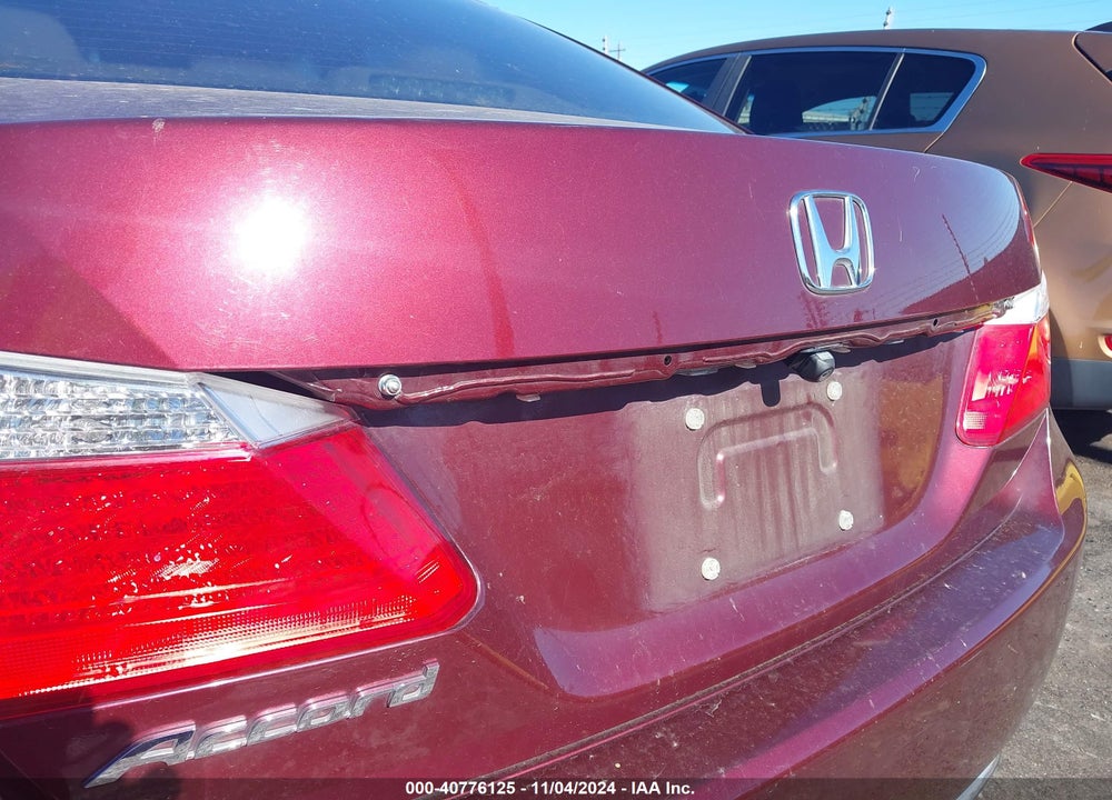 2013 HONDA ACCORD LX VIN: 1HGCR2F39DA283421