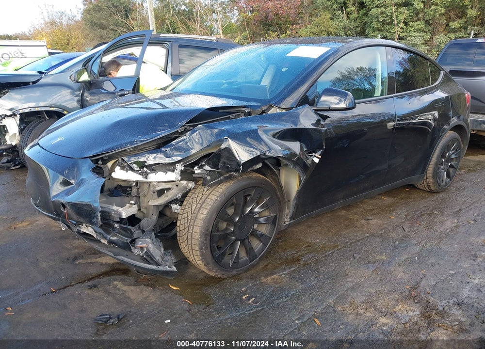 2021 TESLA MODEL Y LONG RANGE DUAL MOTOR ALL-WHEEL DRIVE VIN: 5YJYGAEE2MF273201