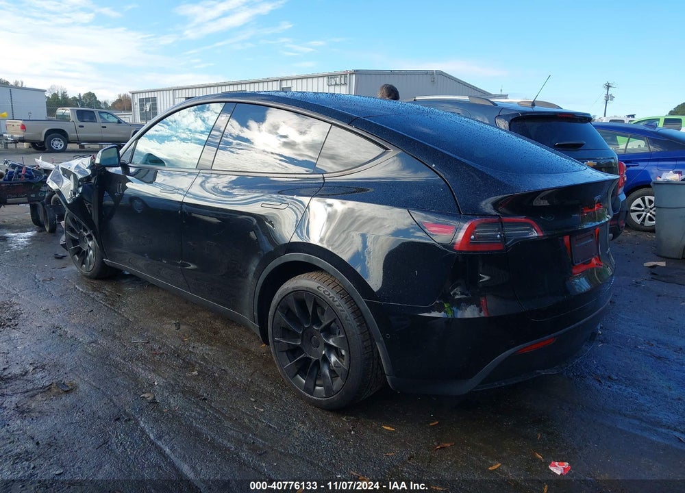 2021 TESLA MODEL Y LONG RANGE DUAL MOTOR ALL-WHEEL DRIVE VIN: 5YJYGAEE2MF273201