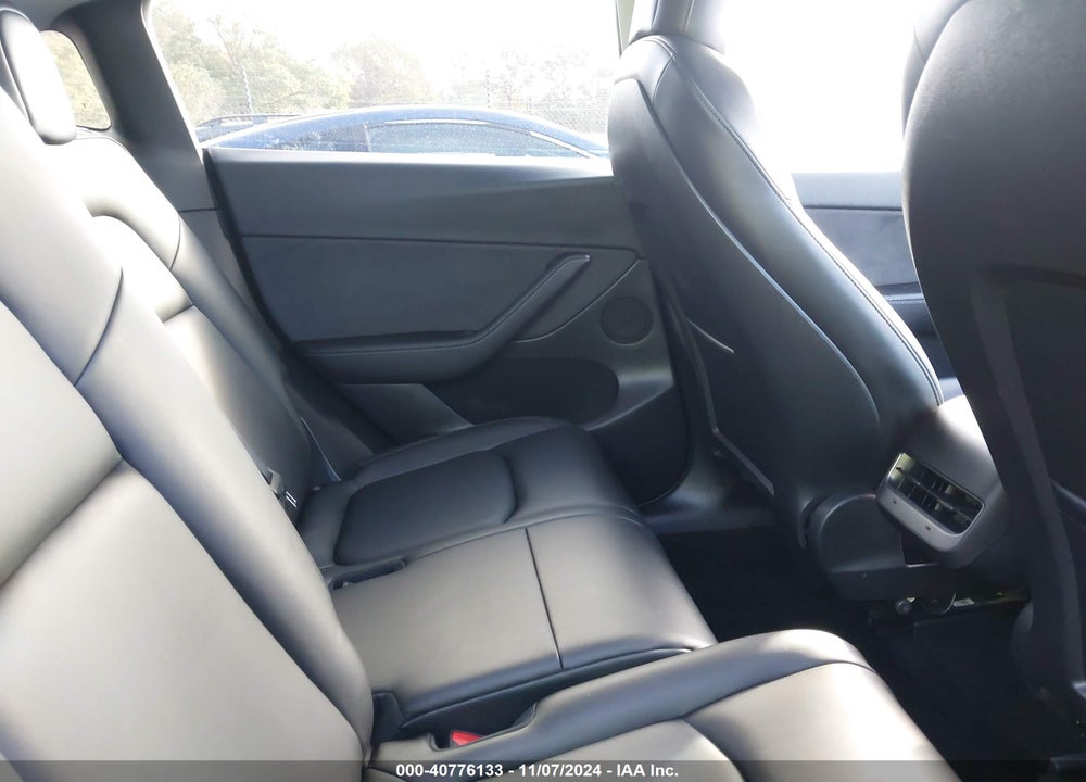 2021 TESLA MODEL Y LONG RANGE DUAL MOTOR ALL-WHEEL DRIVE VIN: 5YJYGAEE2MF273201