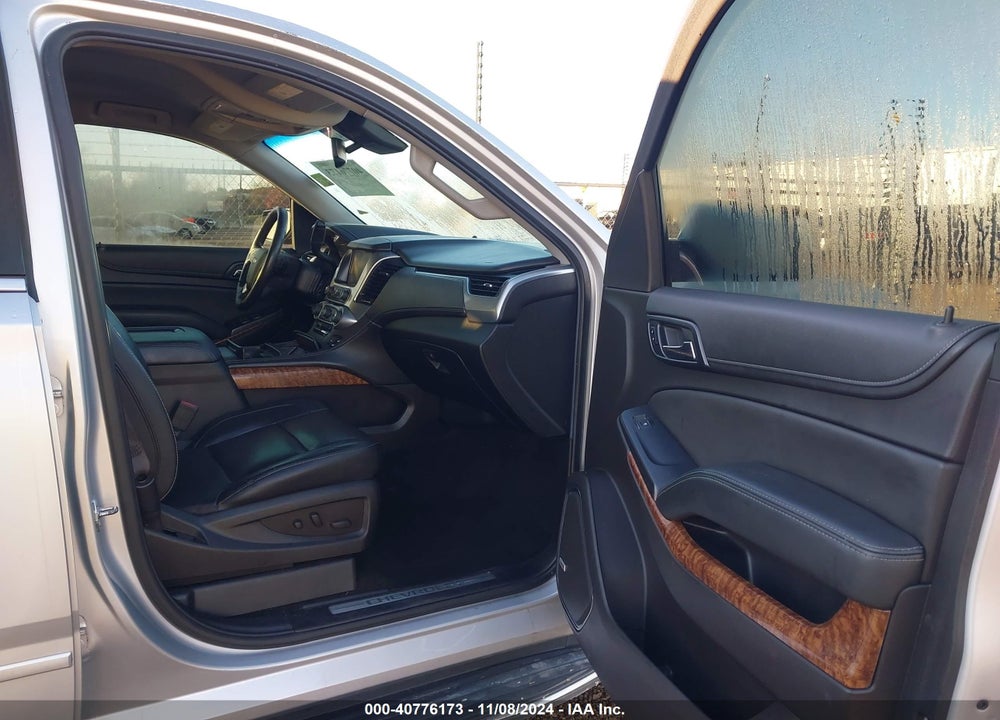 2017 CHEVROLET SUBURBAN PREMIER VIN: 1GNSCJKC2HR173448