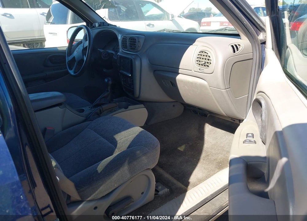 2004 CHEVROLET TRAILBLAZER LS VIN: 1GNDS13S642344478