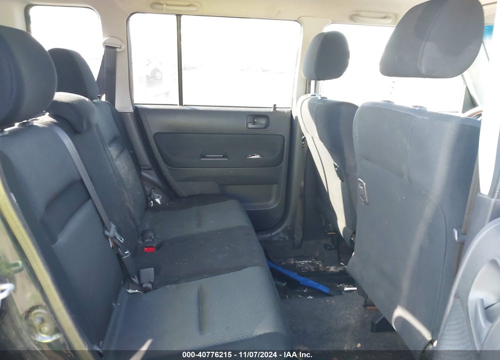 2006 SCION XB VIN: JTLKT334964112110
