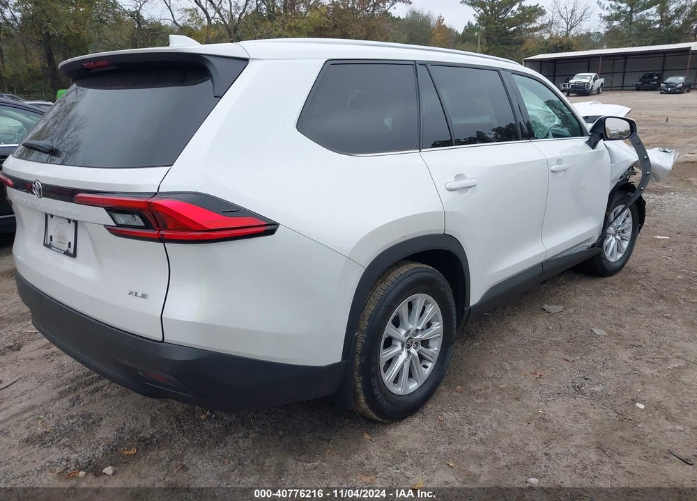 2024 TOYOTA GRAND HIGHLANDER XLE VIN: 5TDAAAA57RS011153