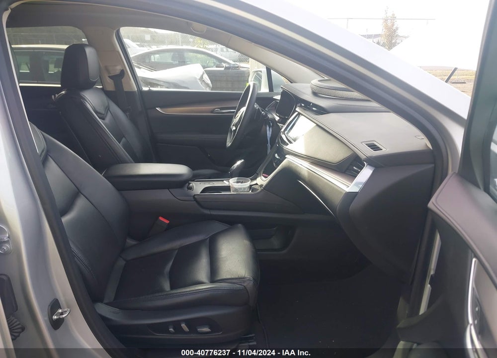 2017 CADILLAC XT5 LUXURY VIN: 1GYKNDRS6HZ139802
