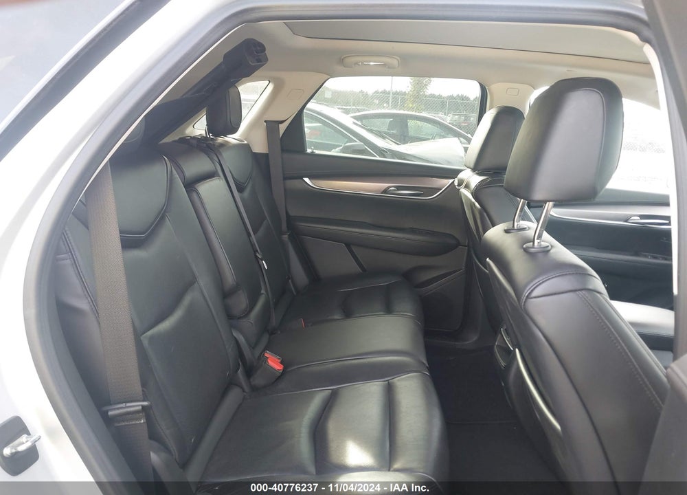 2017 CADILLAC XT5 LUXURY VIN: 1GYKNDRS6HZ139802