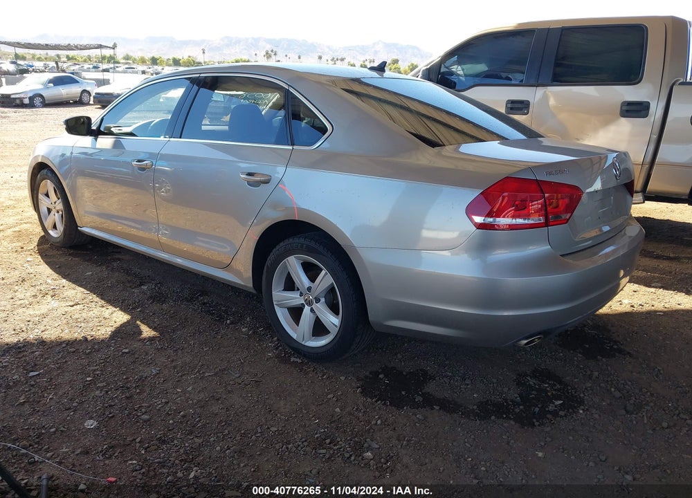 2013 VOLKSWAGEN PASSAT 2.5L SE VIN: 1VWBP7A37DC121339