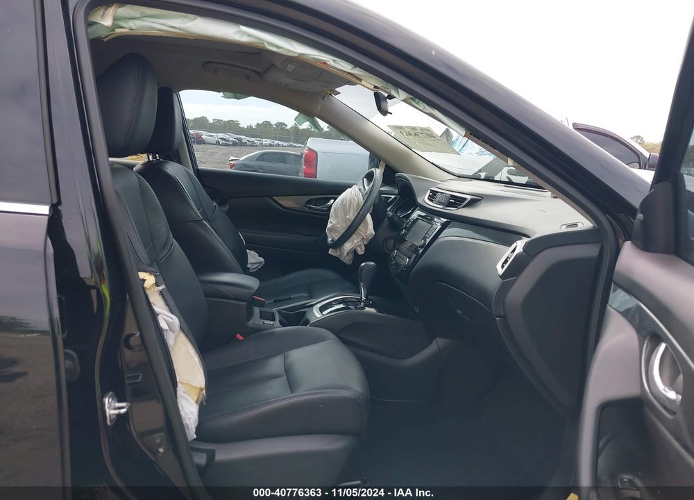 2015 NISSAN ROGUE SL VIN: 5N1AT2MT4FC796198