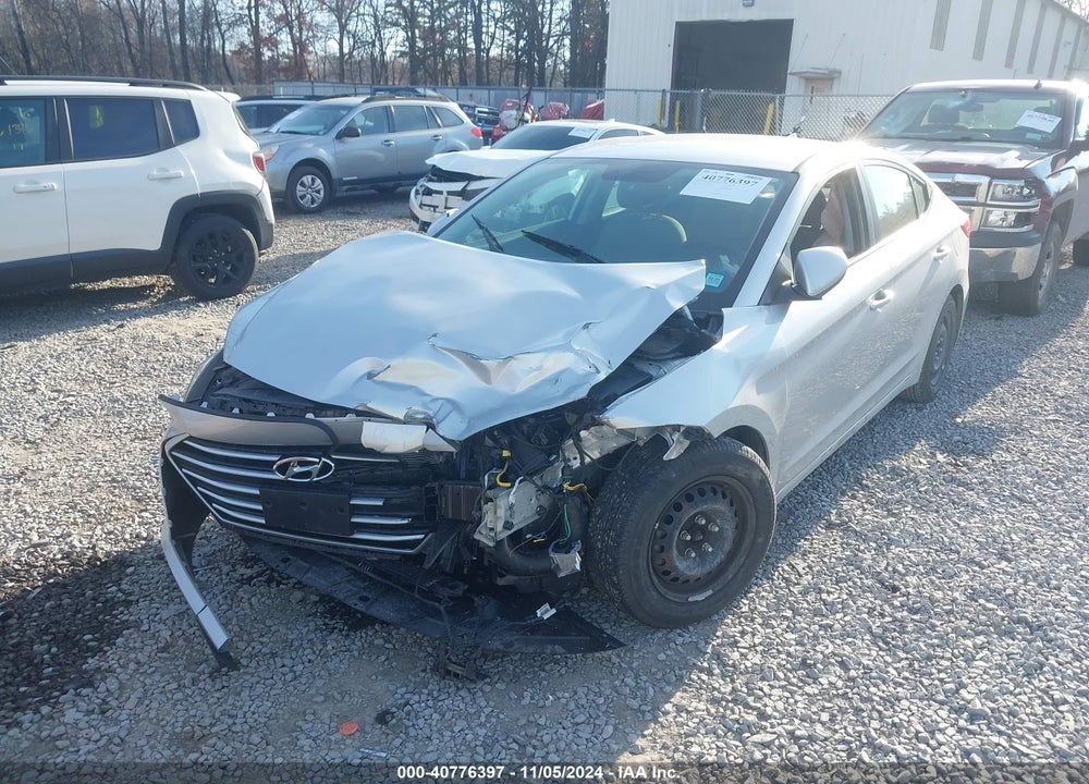 2018 HYUNDAI ELANTRA SE VIN: 5NPD74LF8JH369164