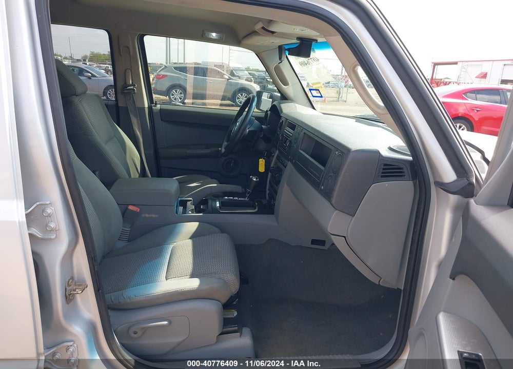 2006 JEEP COMMANDER VIN: 1J8HG48K56C195167