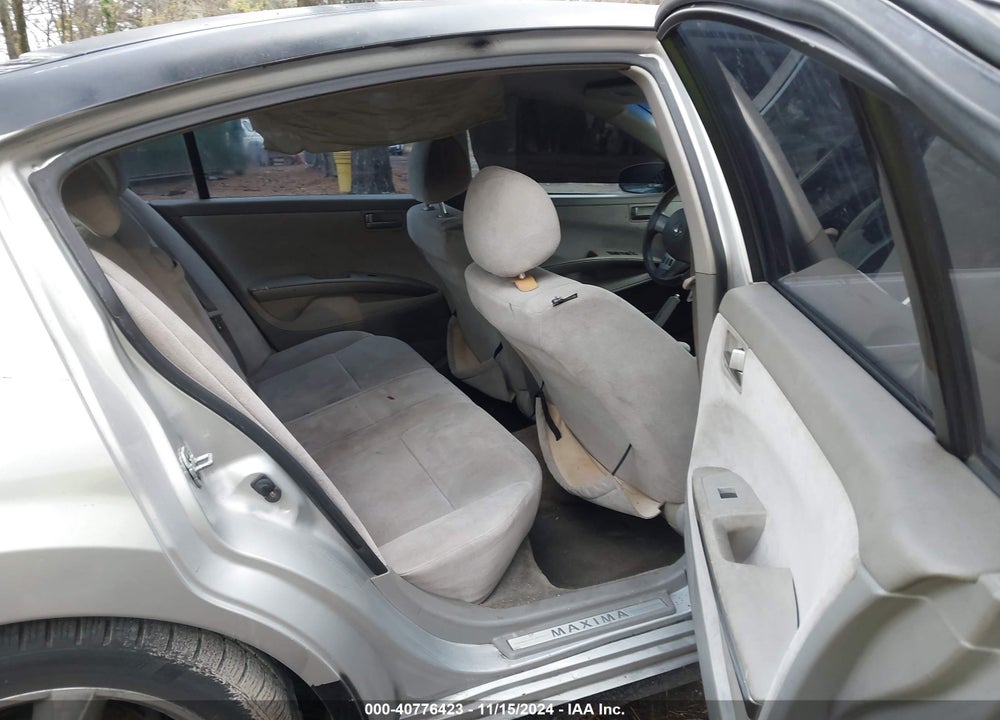 2004 NISSAN MAXIMA 3.5 SE VIN: 1N4BA41E14C848258