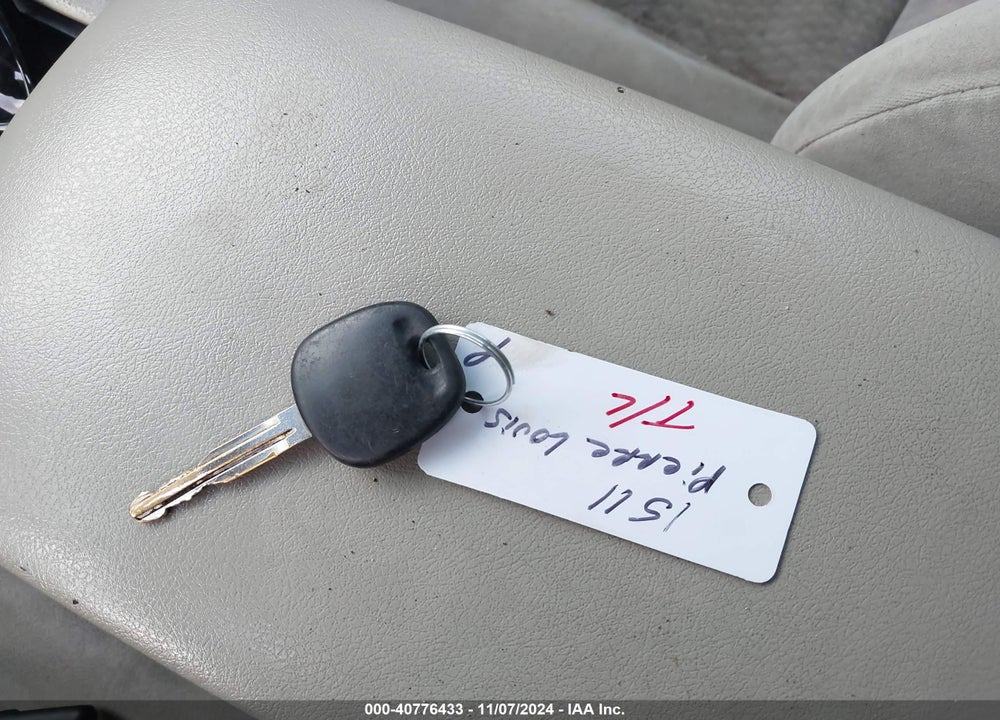 2011 TOYOTA CAMRY LE VIN: 4T1BF3EK9BU166186
