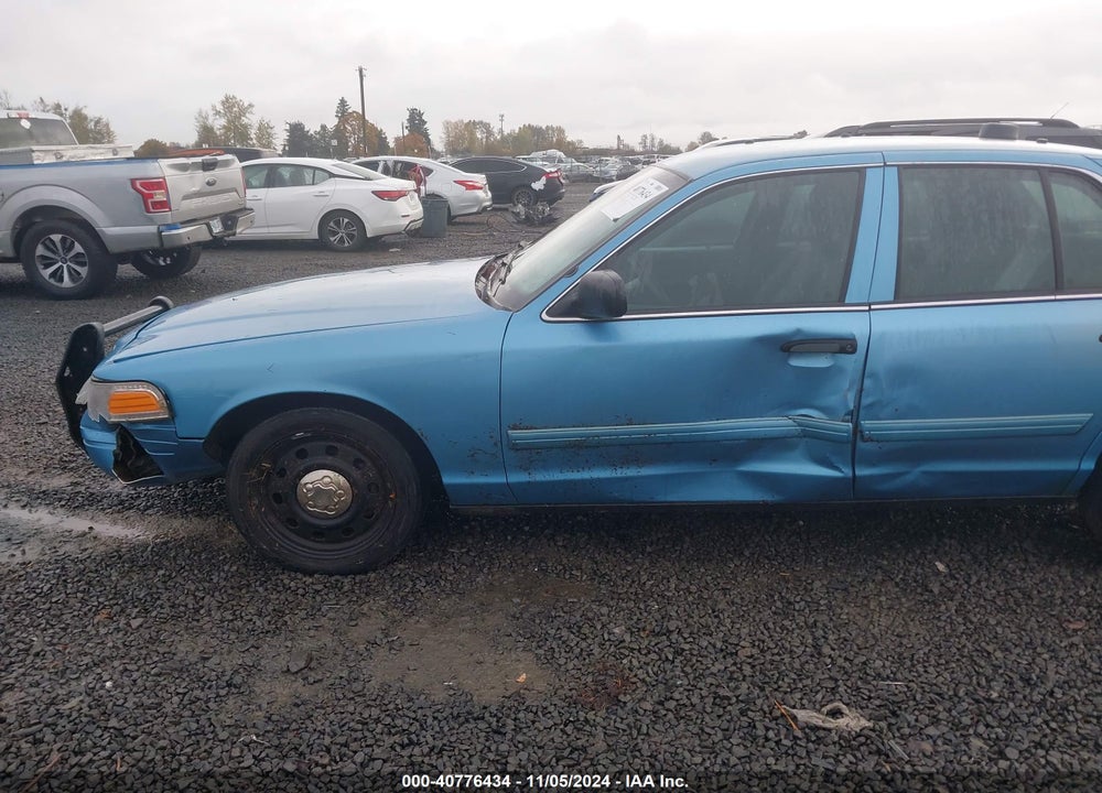 2011 FORD CROWN VICTORIA POLICE INTERCEPTOR VIN: 2FABP7BV1BX176491