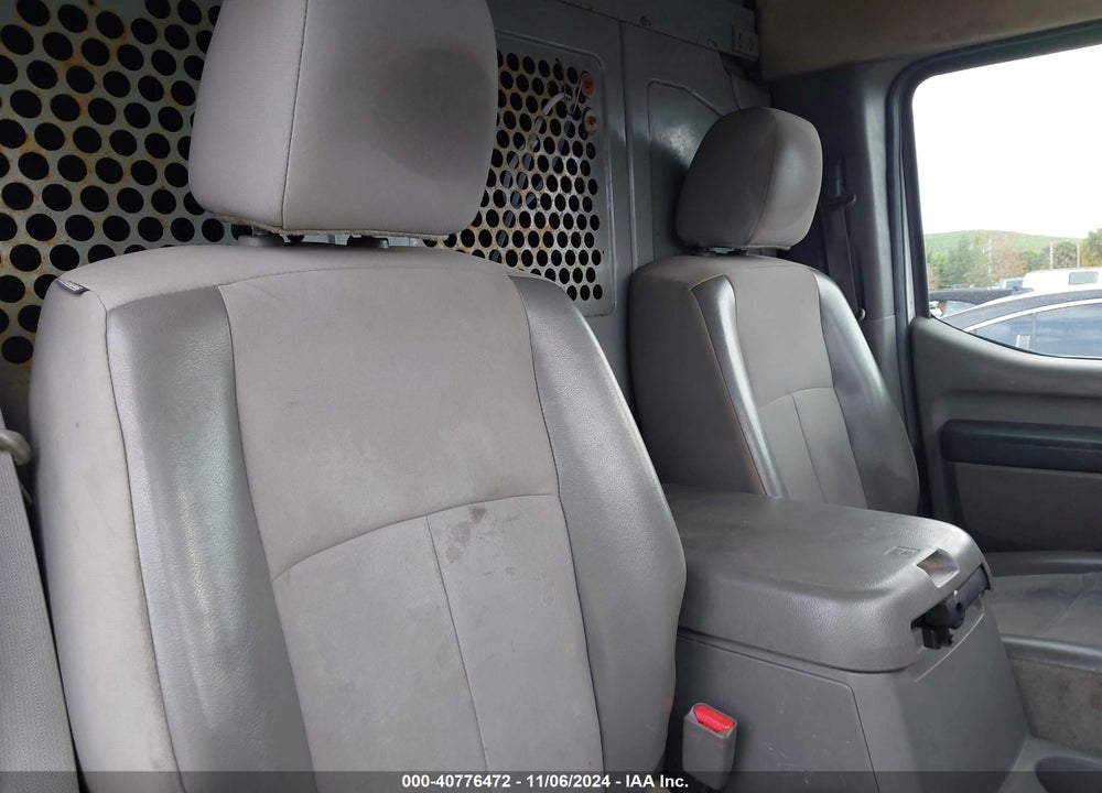 2017 NISSAN NV CARGO NV2500 HD SV V8 VIN: 1N6AF0LY5HN808005