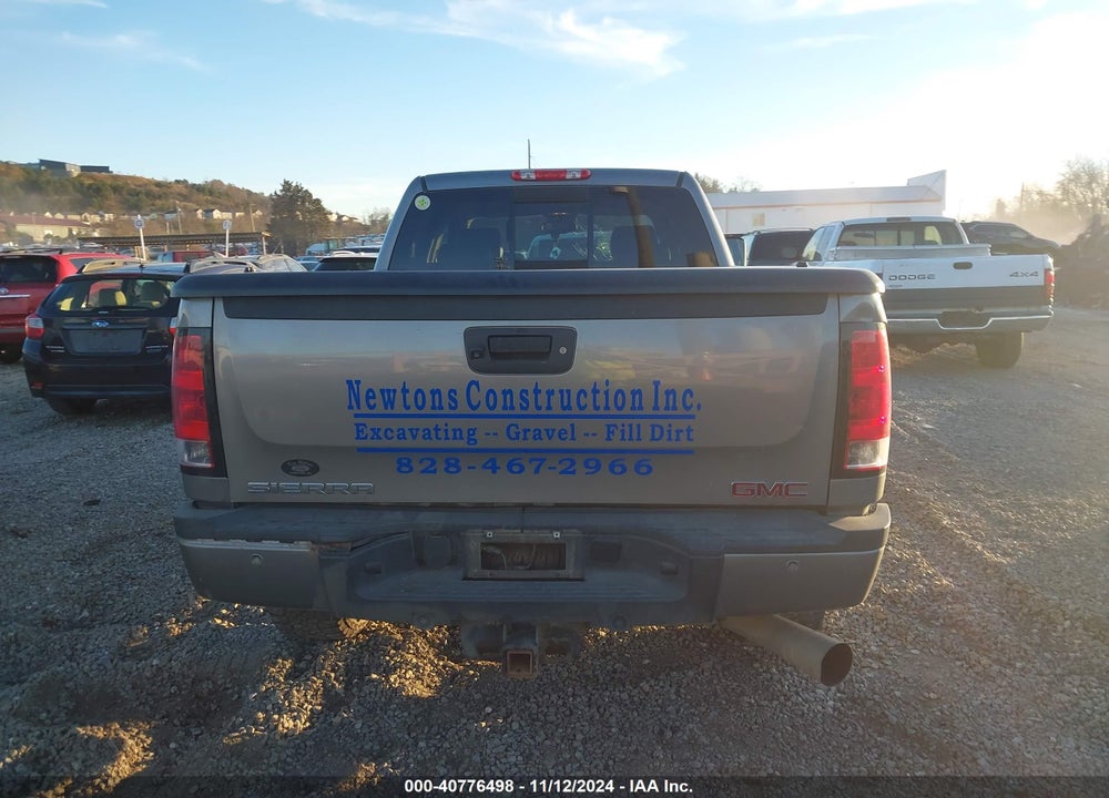 2014 GMC SIERRA 2500HD DENALI VIN: 1GT125E84EF104912
