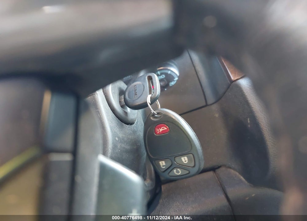 2014 GMC SIERRA 2500HD DENALI VIN: 1GT125E84EF104912