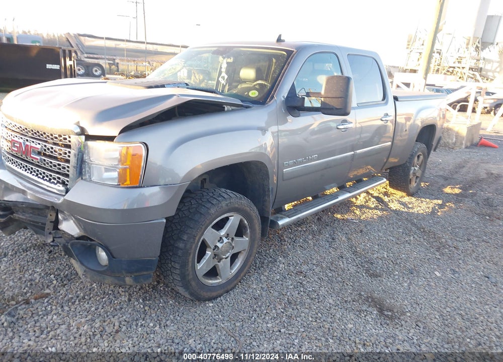 2014 GMC SIERRA 2500HD DENALI VIN: 1GT125E84EF104912