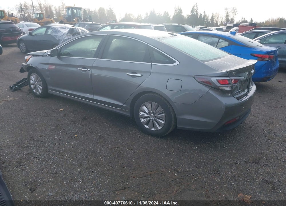 2017 HYUNDAI SONATA HYBRID SE VIN: KMHE24L39HA071051