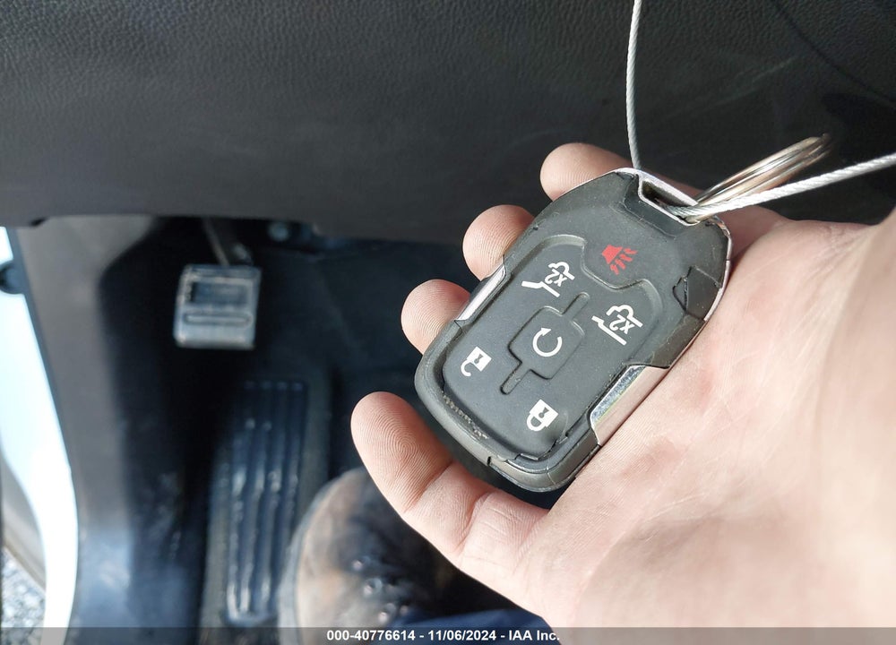 2016 GMC YUKON XL VIN: 1GKS2GKC0GR268527