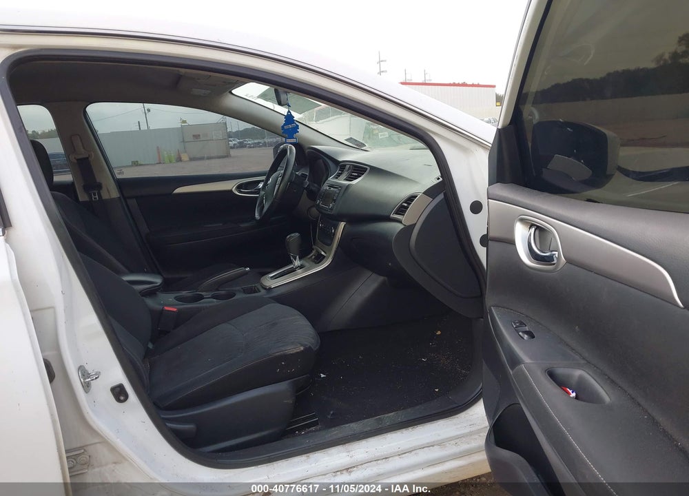 2015 NISSAN SENTRA SV VIN: 3N1AB7AP5FY264724