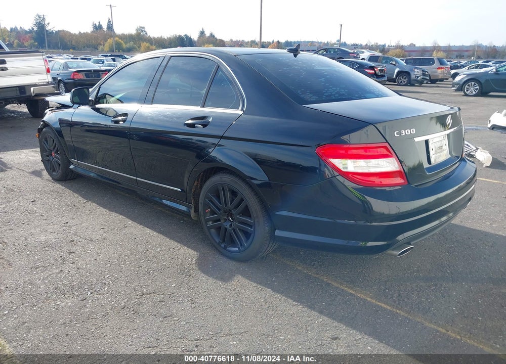 2009 MERCEDES-BENZ C 300 LUXURY/SPORT VIN: WDDGF54X09R053281