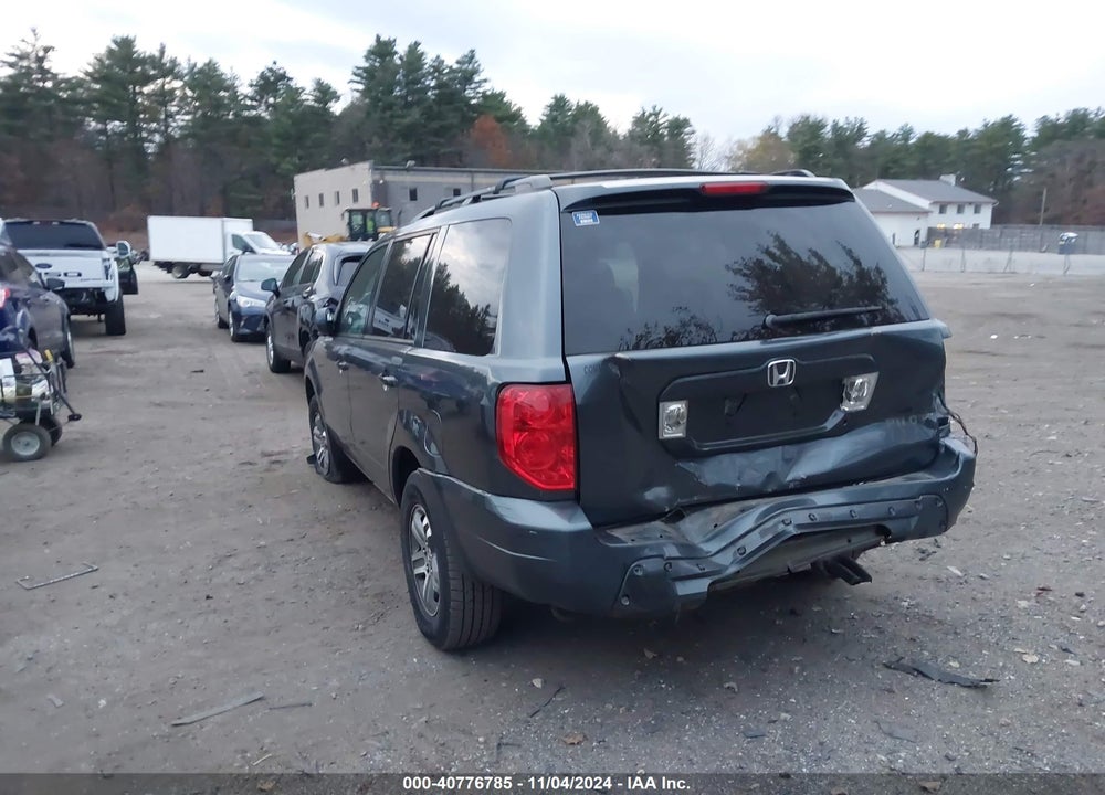 2005 HONDA PILOT EX VIN: 5FNYF18435B061057