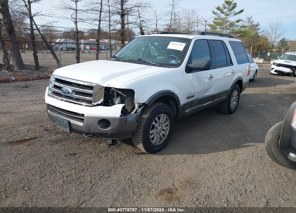 2007 FORD EXPEDITION XLT VIN: 1FMFU165X7LA70472