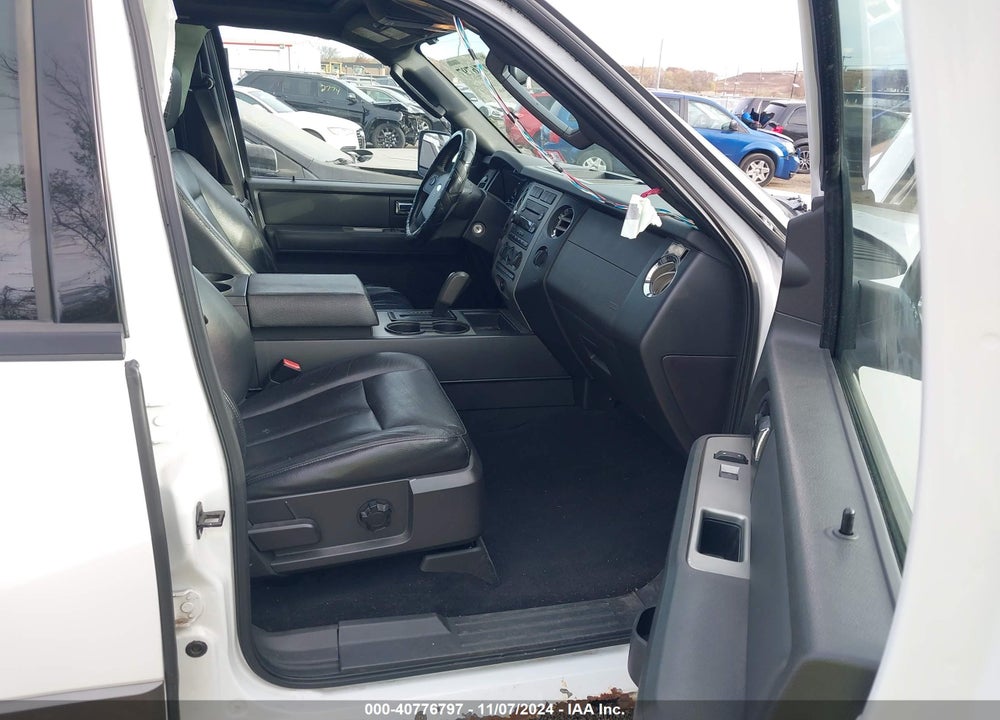 2007 FORD EXPEDITION XLT VIN: 1FMFU165X7LA70472