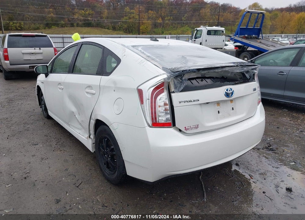 2015 TOYOTA PRIUS VIN: JTDKN3DU3F1875679
