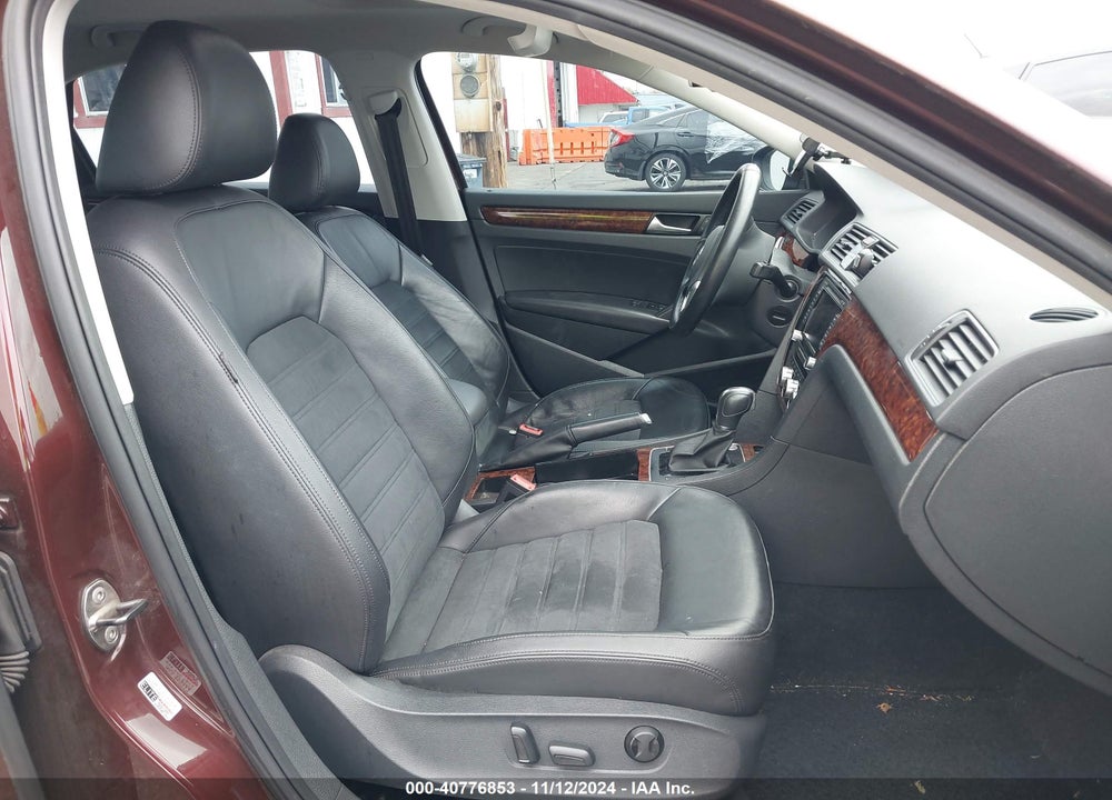 2012 VOLKSWAGEN PASSAT VIN: 1VWCP7A34CC080042