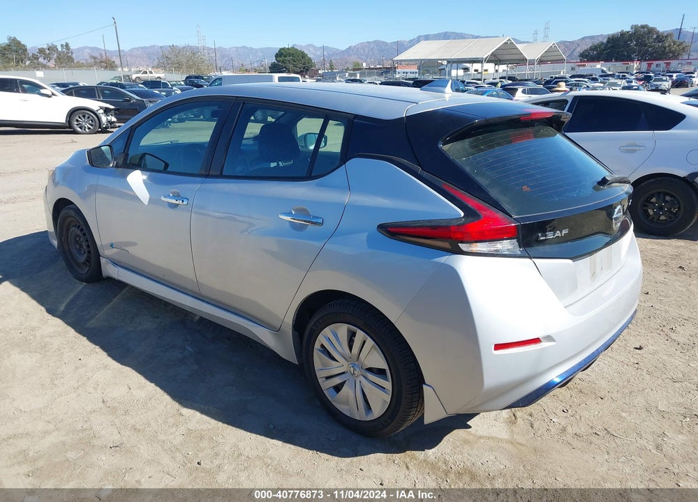 2018 NISSAN LEAF S VIN: 1N4AZ1CP1JC311855