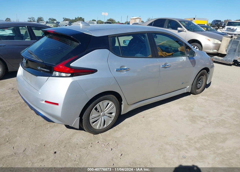 2018 NISSAN LEAF S VIN: 1N4AZ1CP1JC311855