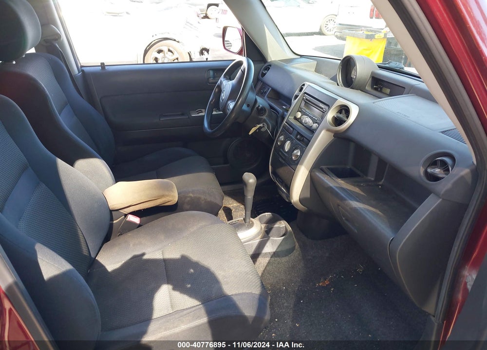 2006 SCION XB VIN: JTLKT324064115091