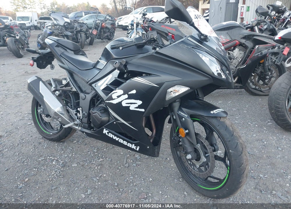 2017 KAWASAKI EX300 B VIN: JKAEX8B13HDA37373