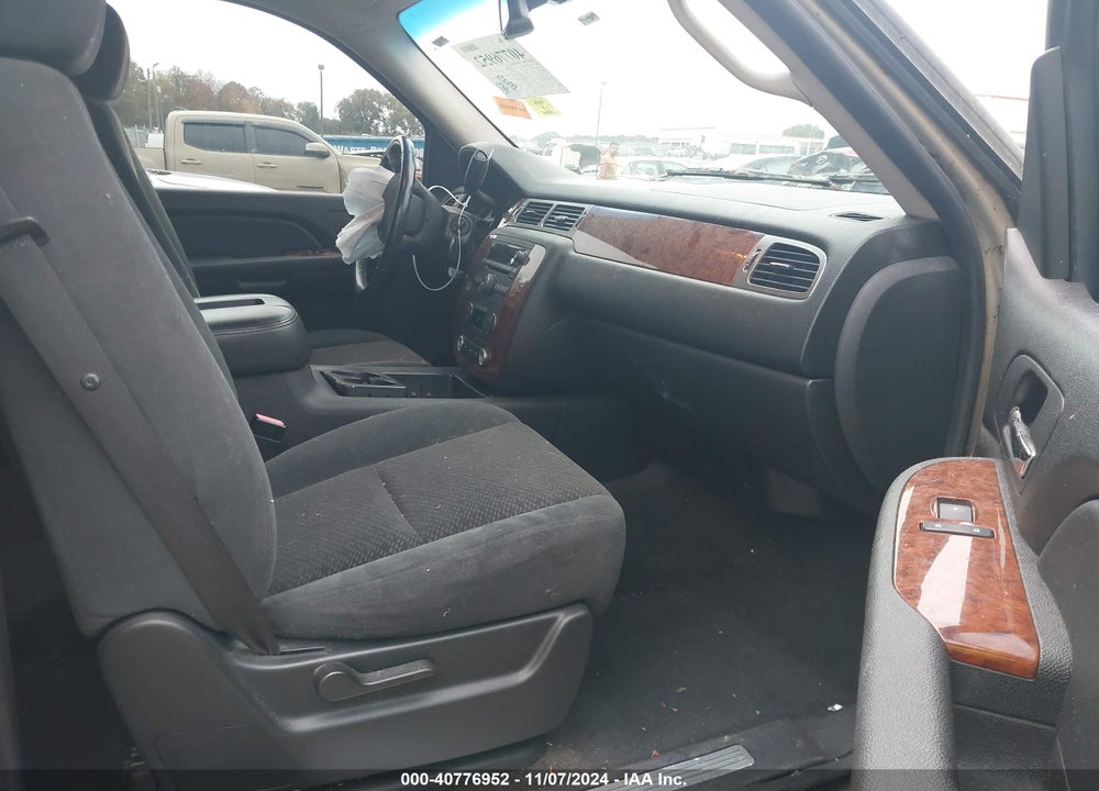 2007 CHEVROLET TAHOE LT VIN: 1GNFC13087R381290