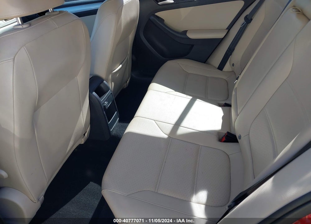 2017 VOLKSWAGEN JETTA 1.4T SE VIN: 3VWDB7AJ3HM340485