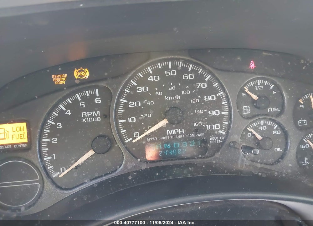 2002 GMC YUKON SLE VIN: 1GKEC13V02R251159