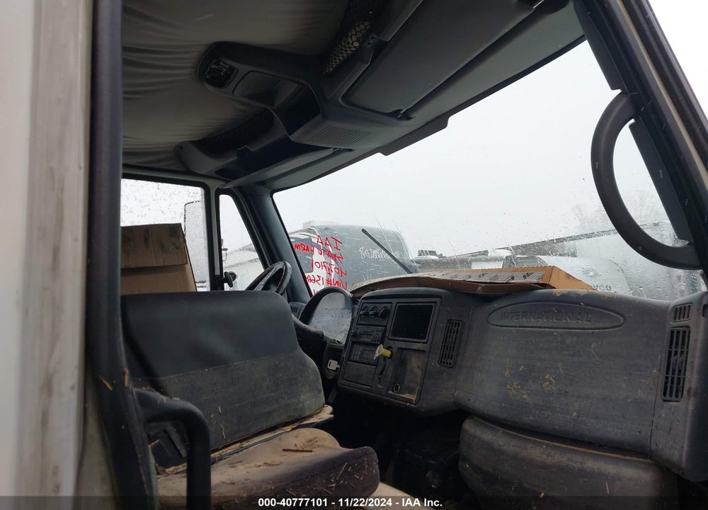 2005 INTERNATIONAL 4000 4300 VIN: 1HTMMAAN05H136646