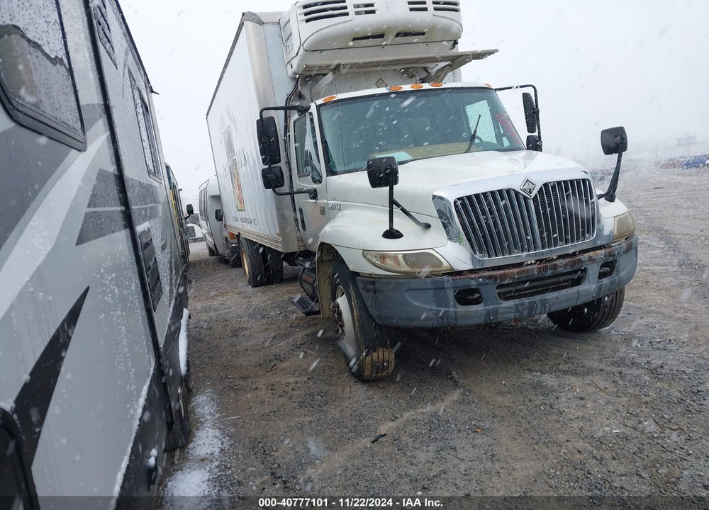 2005 INTERNATIONAL 4000 4300 VIN: 1HTMMAAN05H136646