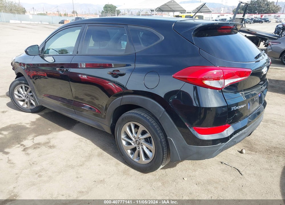 2018 HYUNDAI TUCSON SE VIN: KM8J23A49JU648184