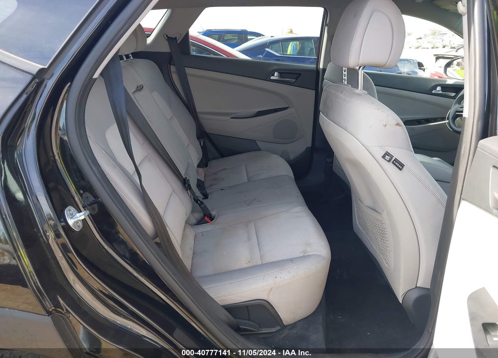 2018 HYUNDAI TUCSON SE VIN: KM8J23A49JU648184