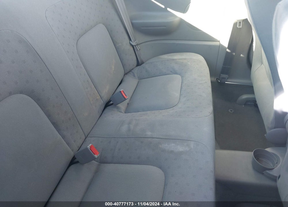 2001 VOLKSWAGEN NEW BEETLE GLS VIN: 3VWCS21C21M420981