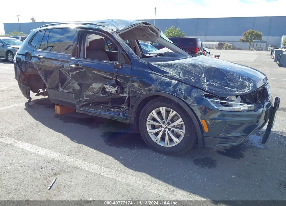 2019 VOLKSWAGEN TIGUAN 2.0T S VIN: 3VV1B7AX3KM111646